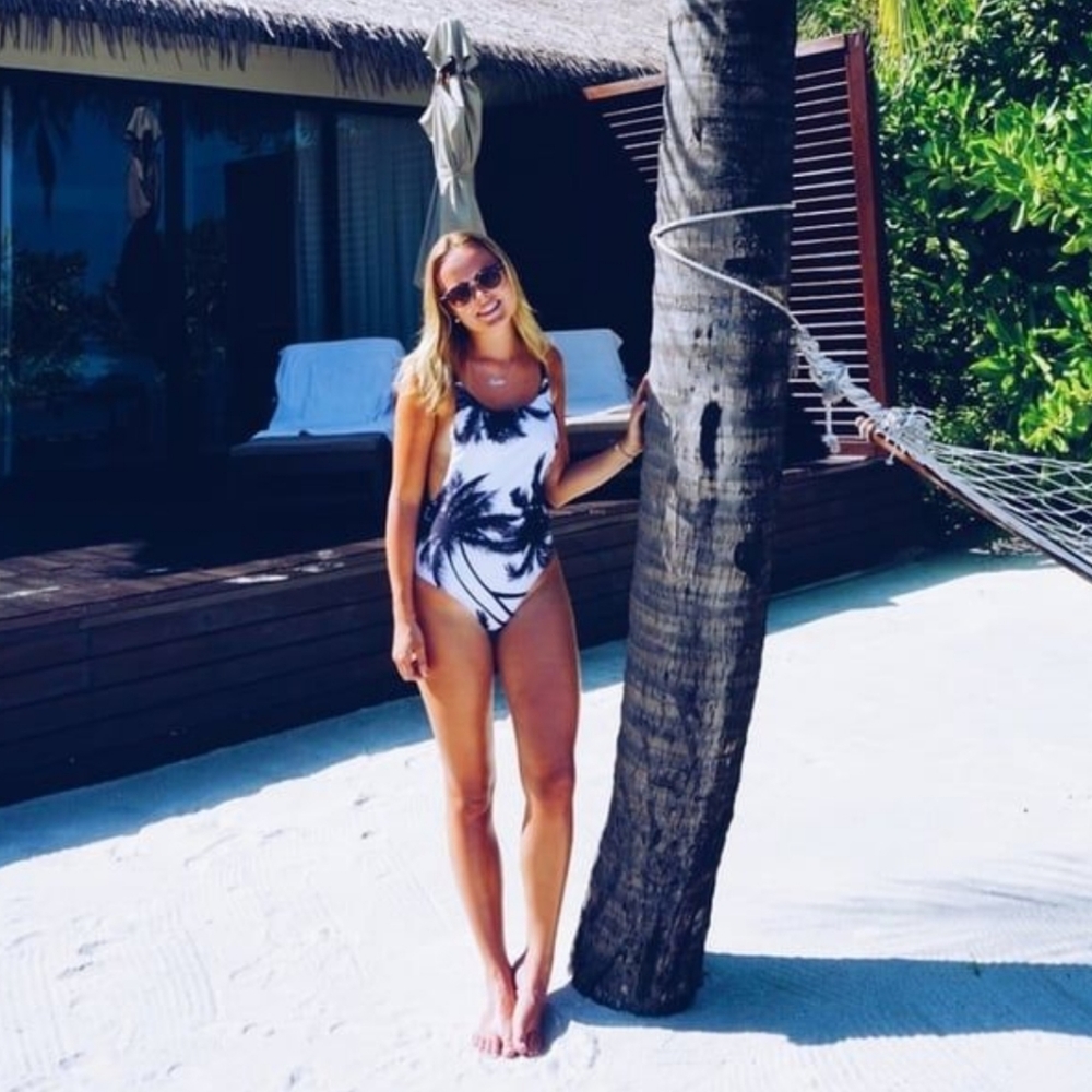 Zaful Women Small Black And White Palm Tree One Pi